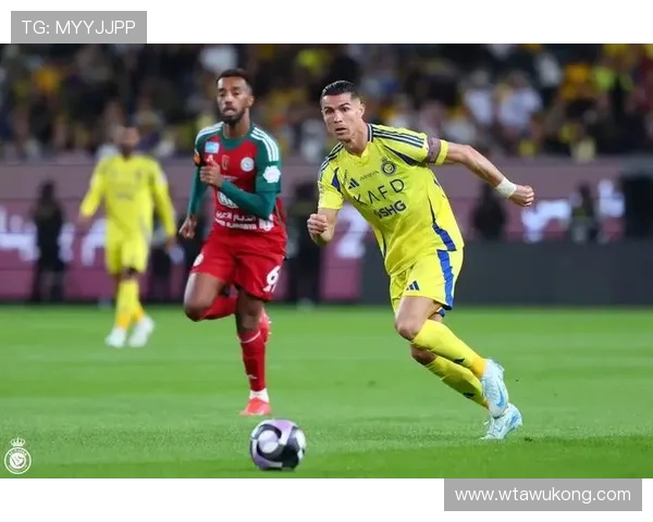 C罗晚年竞技状态是否下滑 赛事数据与实战表现深度解析