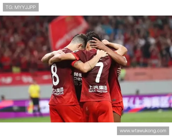 冲撞门将的判罚规则：何时算犯规何时罚球秀争议