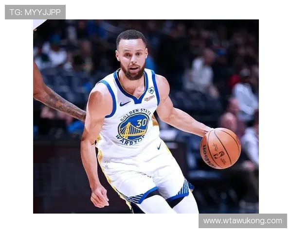 乔丹·普尔三分出手改变勇士进攻节奏 提升球队关键时刻得分效率