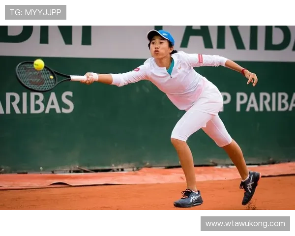 张帅训练完回家还能拆快递？这生活节奏感…真不是咱们能跟上的