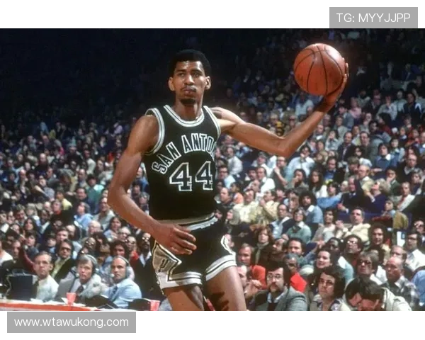 乔治·格文与同代得分手对比 展现卓越无球跑动拉开防守效率