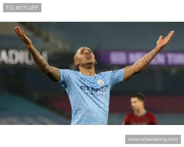 约翰·斯通斯：与迪亚斯搭档构建曼城防线核心